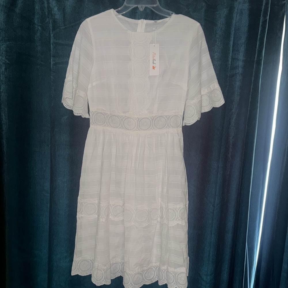 XS White Cotton Dress Petal Lush - Picture 2 of 9